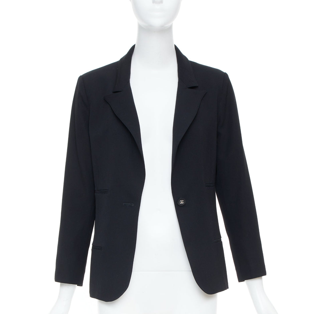 CHANEL 1996 Vintage black wool single cc logo button pocket blazer FR36 XS