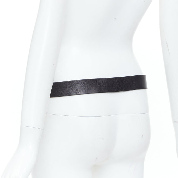 CHLOE 2011 dual peg dual gold plate accent smooth leather adjustable belt S
