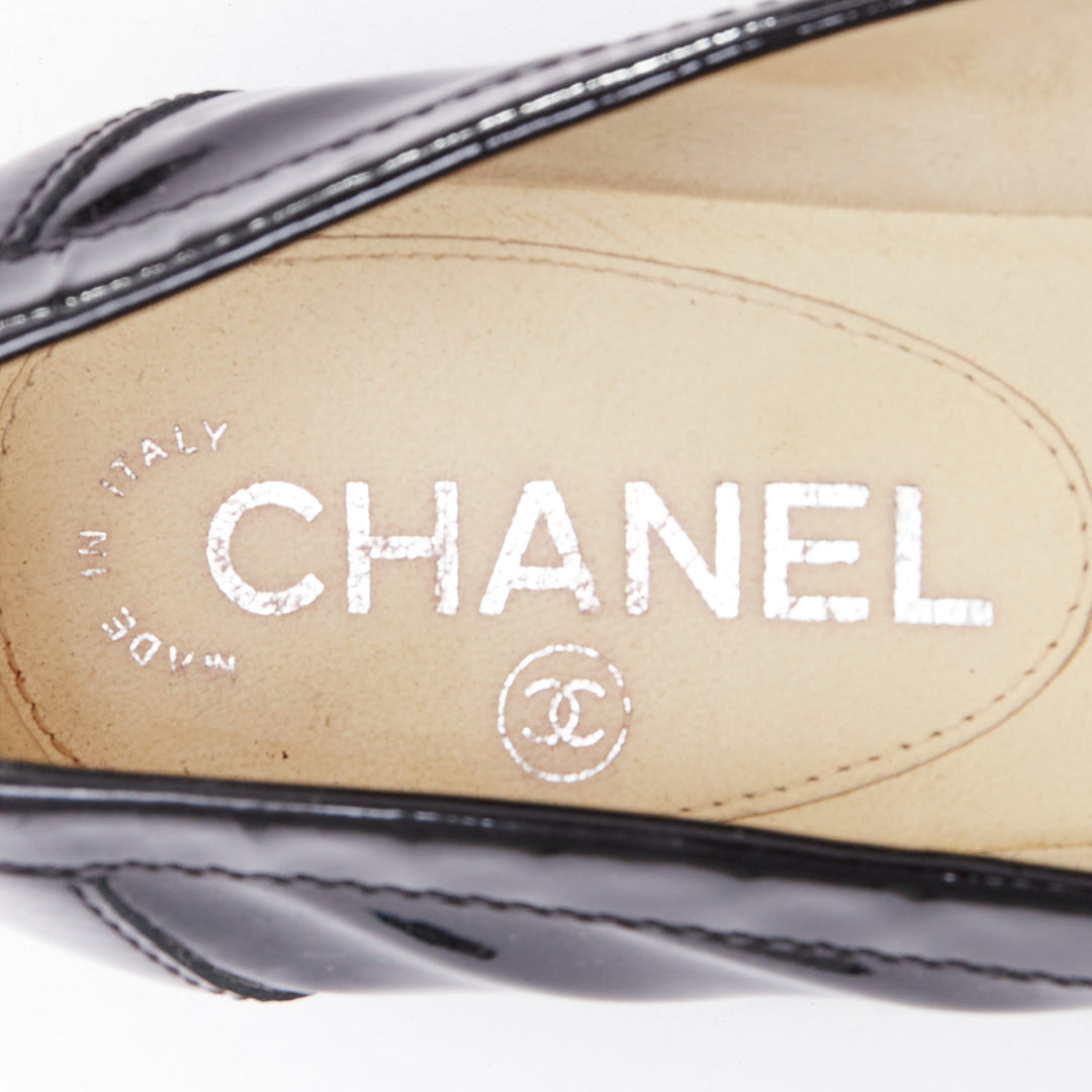 CHANEL black patent leather interlocking CC logo loafers EU36.5