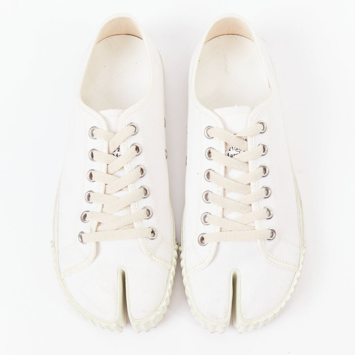 MAISON MARGIELA Tabi white canvas off-white laced low top sneakers EU41