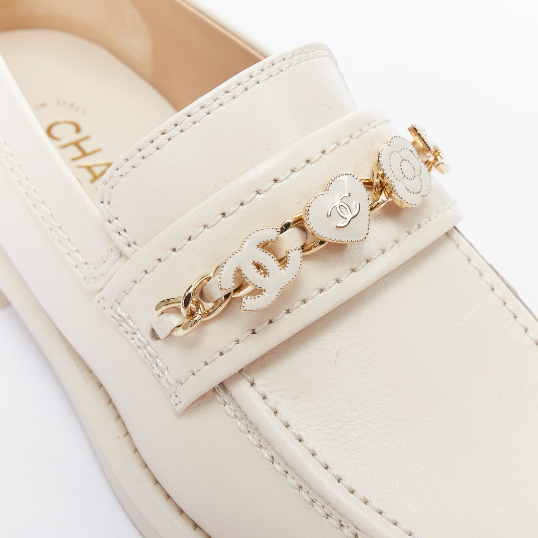 CHANEL 22C ivory CC heart flower charm chain leather loafers EU37