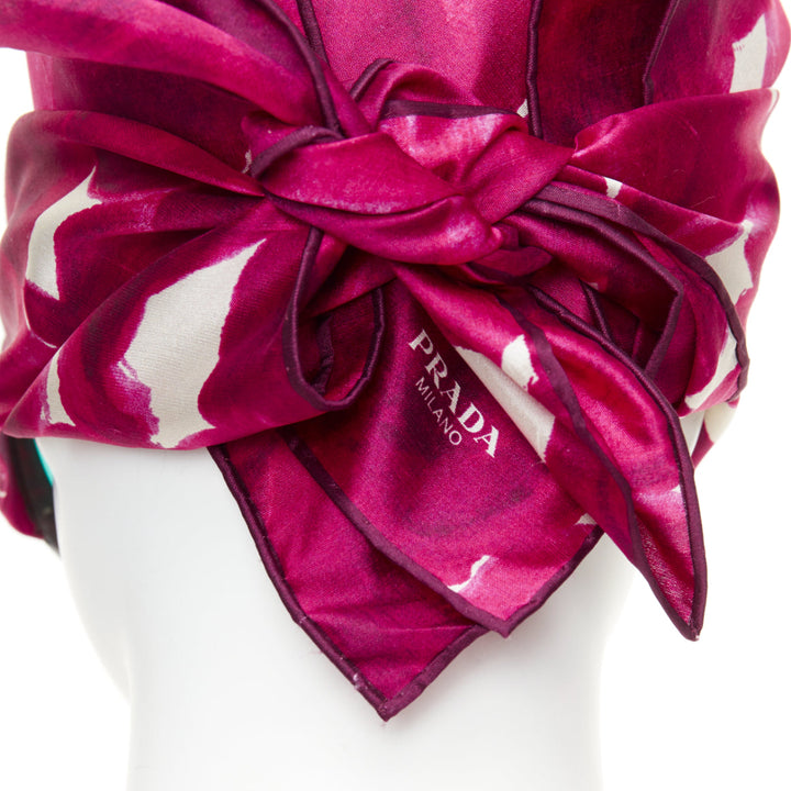rare PRADA 2025 Runway bug eye green lens floral silk headscarf sunglasses