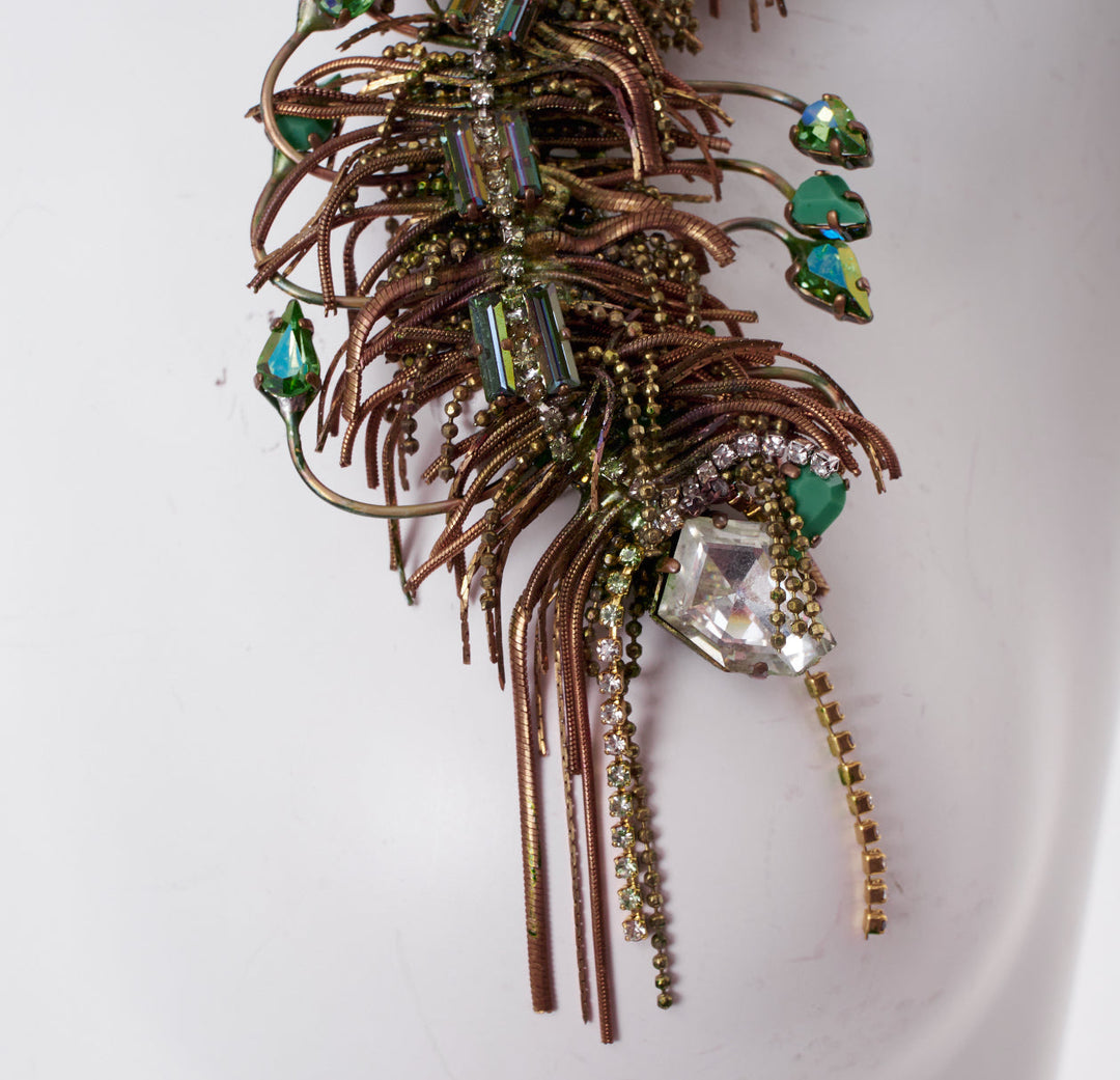rare ON AURA TOUT VU 2013 Cosmic Beetle crystal fringe bug insect brooch