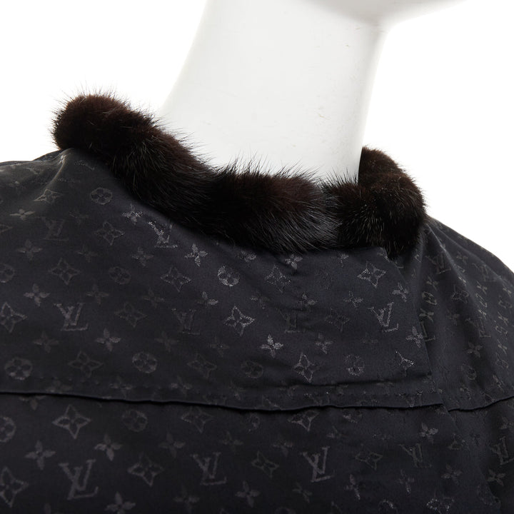 LOUIS VUITTON black silk monogram jacquard mink fur collar cloak cape FR34 XS