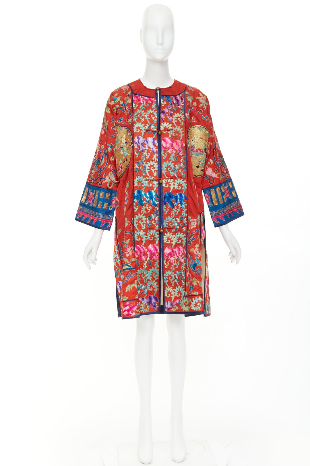 VINTAGE red gold Traditional Chinese motif embroidery brocade silk coat