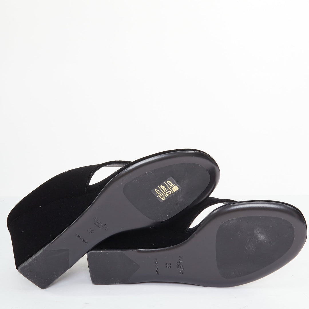 ALAIA 2023 Tong 75 black velvet sculptural thong wedge slip on sandals EU38