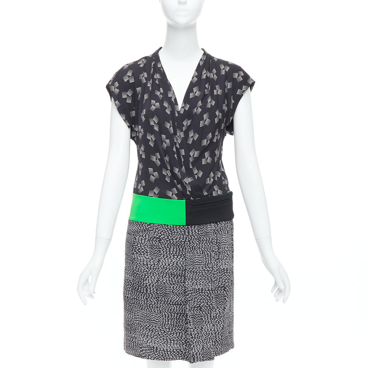 DIANE VON FURSTENBERG green black multi print silk blend wrap dress US2 S