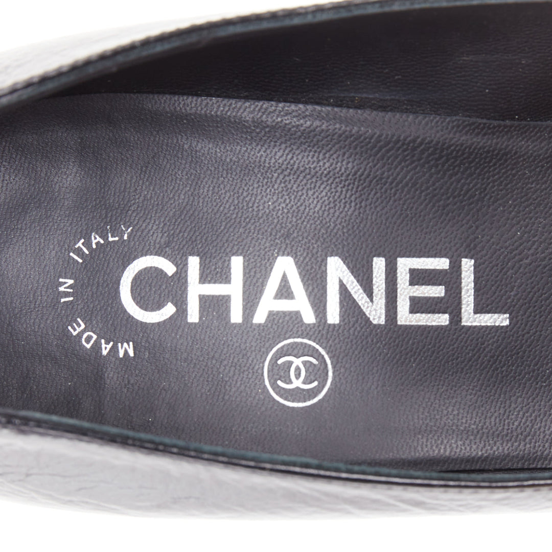 CHANEL 2014 Runway Sculpted Sailor Knot black crumpled leather CC pumps EU38.5