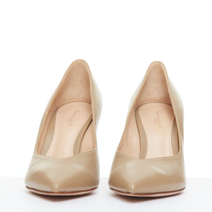 GIANVITO ROSSI dark beige leather V vamp point toe pumps EU37.5