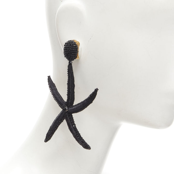 OSCAR DE LA RENTA black Large Starfish bead embellished clip on earrings