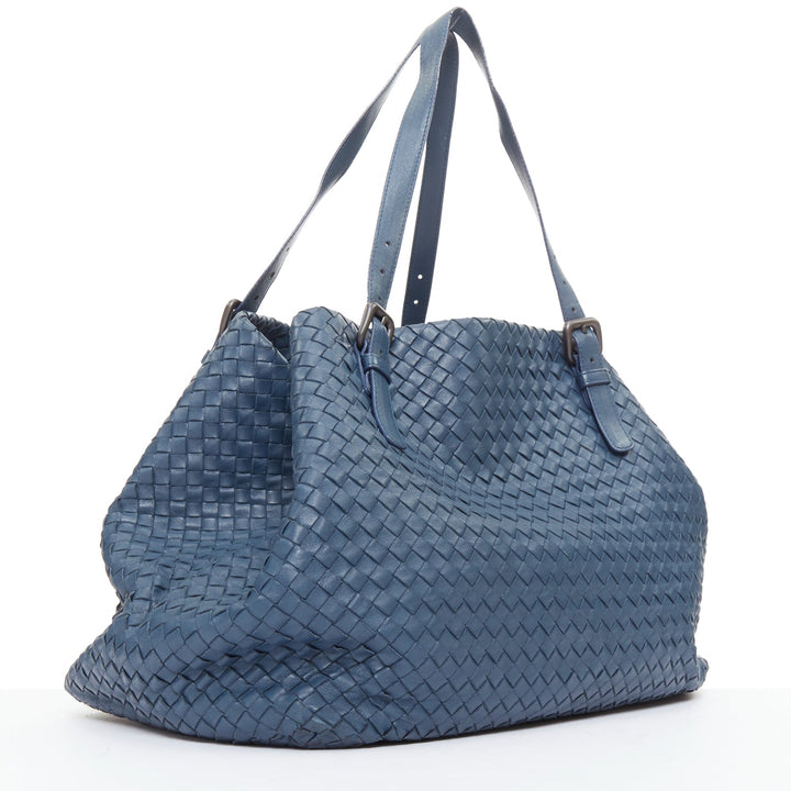 BOTTEGA VENETA 2012 Cesta marine blue intrecciato woven leather bag