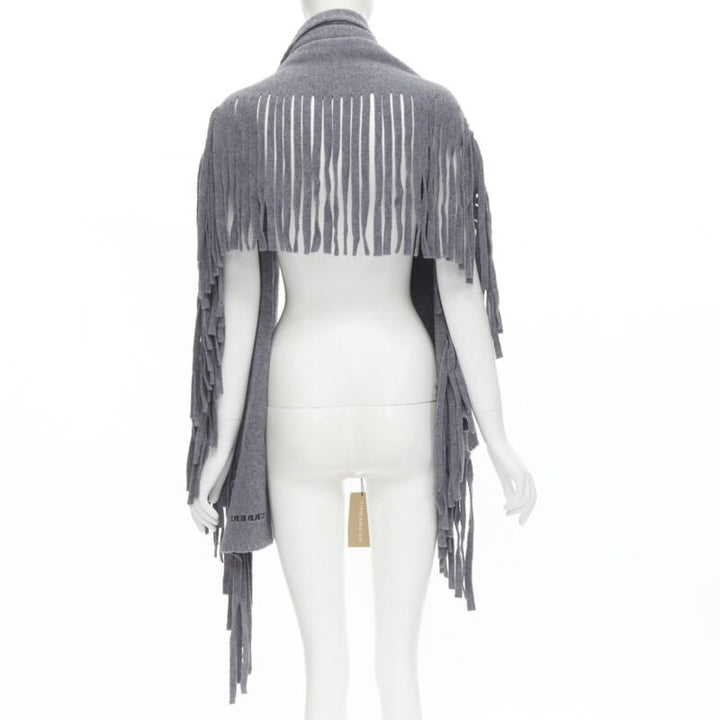 BURBERRY wool cashmere grey solid felted fringe knitted overstitching scarf