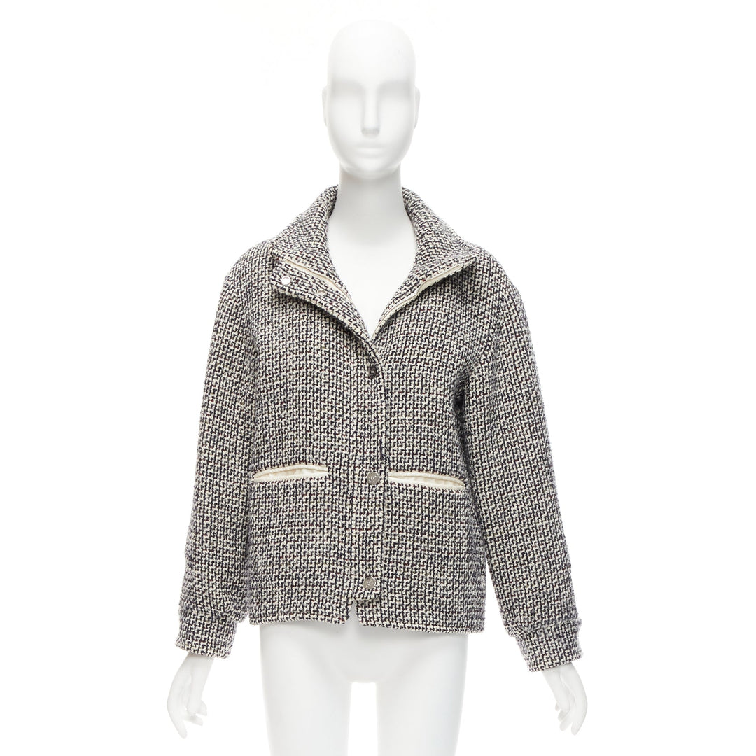 CHANEL Reversible black white wool tweed CC logo padded puffer jacket FR36 S