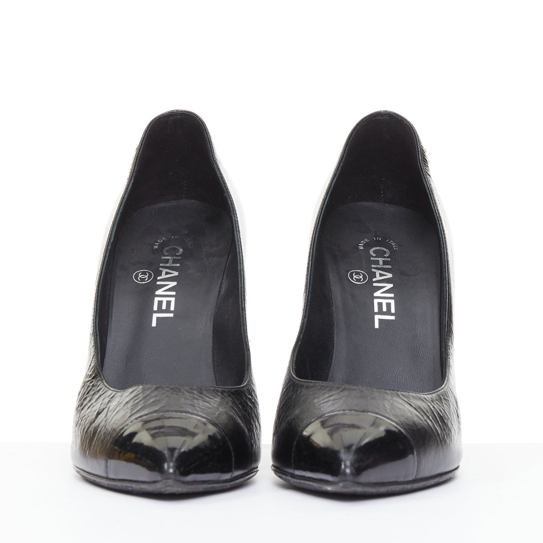 CHANEL 2014 Runway Sculpted Sailor Knot black crumpled leather CC pumps EU38.5