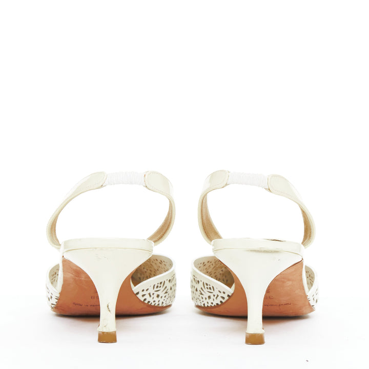 MANOLO BLAHNIK BB70 cream patent leather laser cut slingback kitten pump EU39