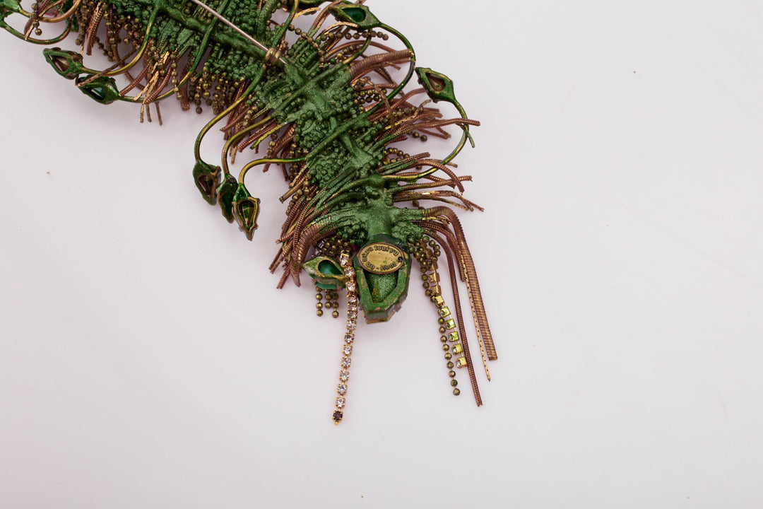 rare ON AURA TOUT VU 2013 Cosmic Beetle crystal fringe bug insect brooch