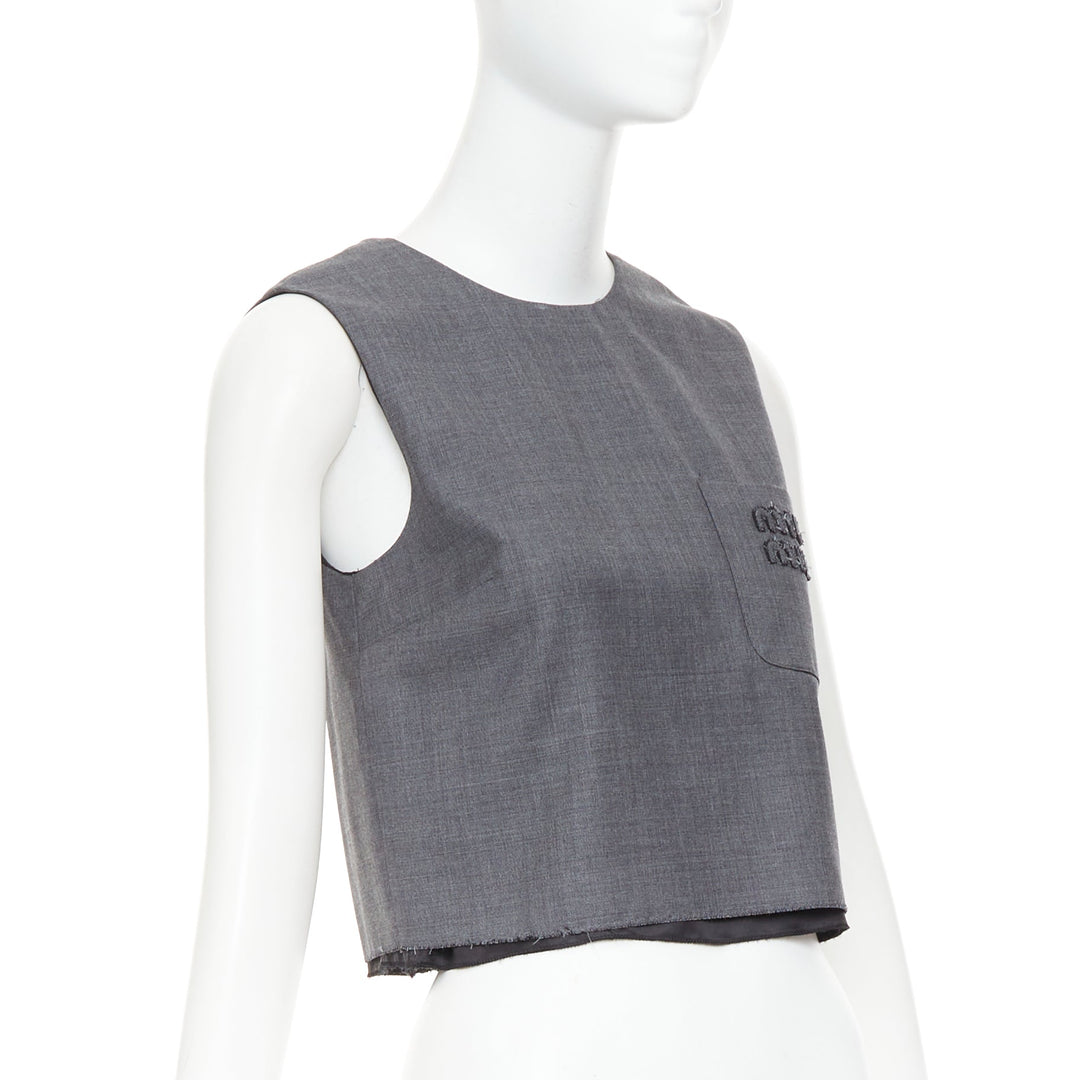 MIU MIU 2022 Runway grey virgin wool Grisaille logo crop top IT36 XXS