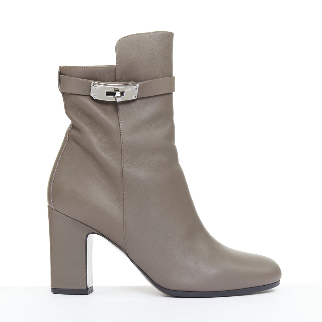 HERMES Joueuse Kelly Buckle grey etain silver turnlock heeled ankle boots
