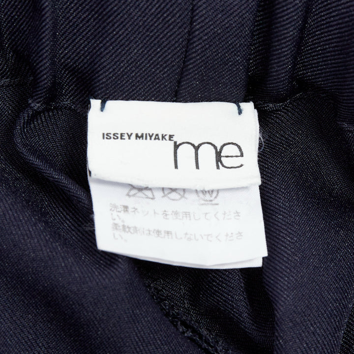 ISSEY MIYAKE ME navy pocketed pleated high waist culotte shorts