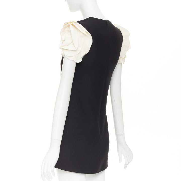VALENTINO 2023 Crepe Couture black cream rosette floral cap sleeve dress IT40 S