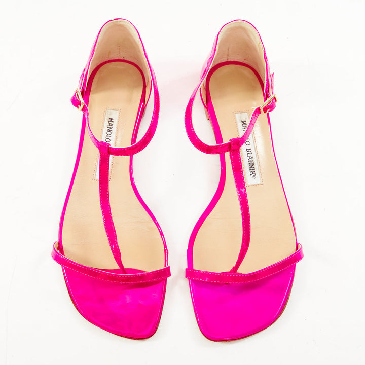 MANOLO BLAHNIK neon pink patent leather tstrap comfort toe loop sandals EU37