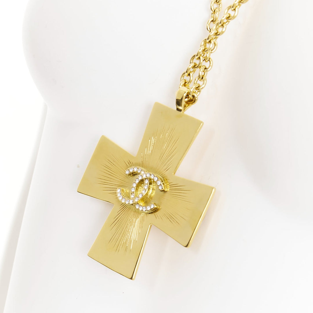 CHANEL L22A Gropoix Cabochon Resin Byzantine Cross CC logo pendant long necklace