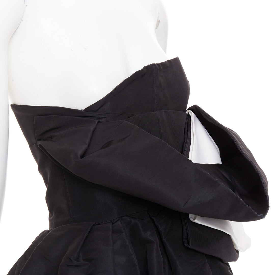 ALEXANDRE VAUTHIER COUTURE AW2018 Runway exaggerated bow draped asymmetric gown