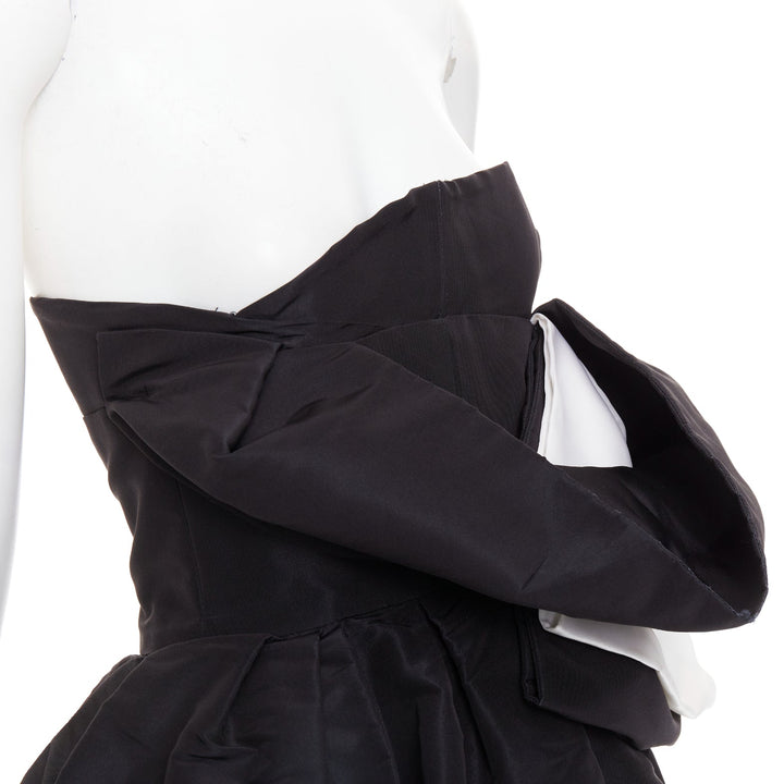 ALEXANDRE VAUTHIER COUTURE AW2018 Runway exaggerated bow draped asymmetric gown