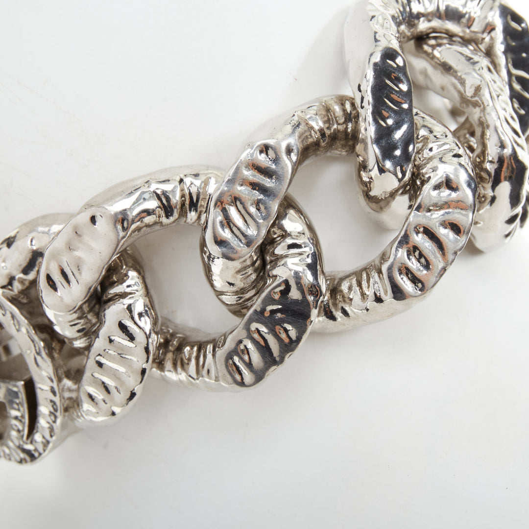 rare GUCCI 2023 Runway GG logo textured silver tone brass curb chain necklace