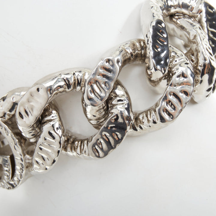 rare GUCCI 2023 Runway GG logo textured silver tone brass curb chain necklace
