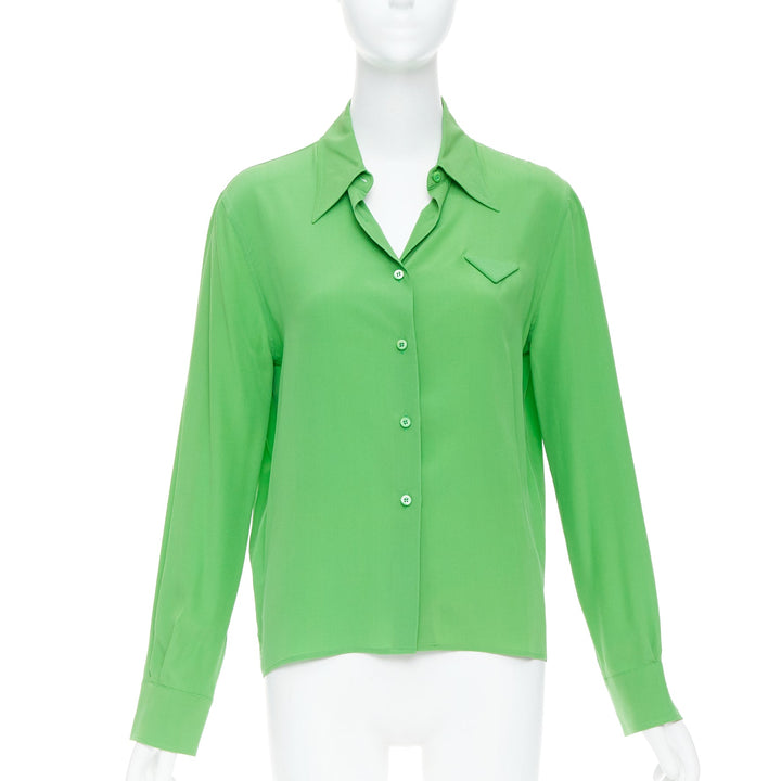 PRADA 2022 100% silk crepe de chine kelly green triangle logo shirt IT38