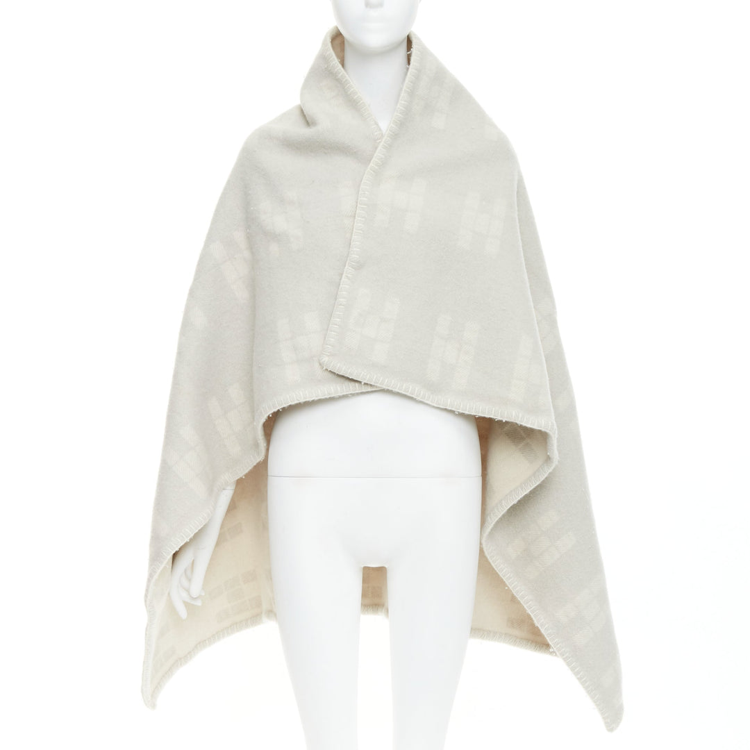 HERMES cream light grey cashmere wool H logo square throw blanket
