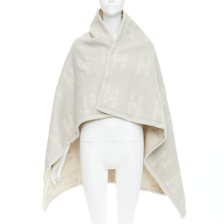 HERMES cream light grey cashmere wool H logo square throw blanket