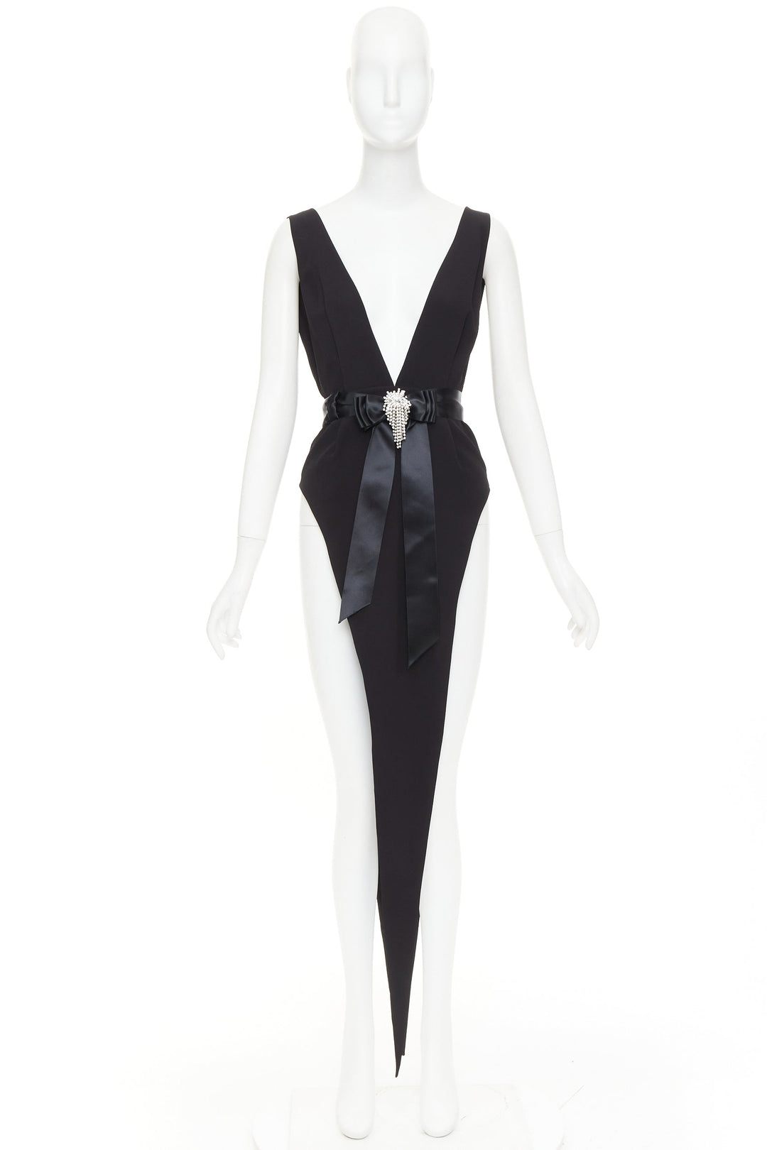 ALEXANDRE VAUTHIER COUTURE 2021 Runway black plunge brooch belt slit bodysuit