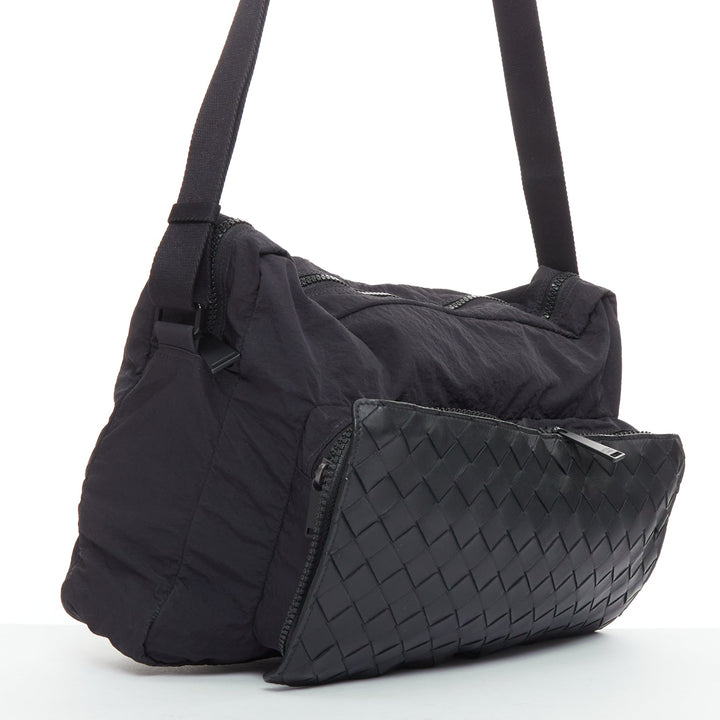 BOTTEGA VENETA Intrecciato Foldable black nylon woven leather messenger bag