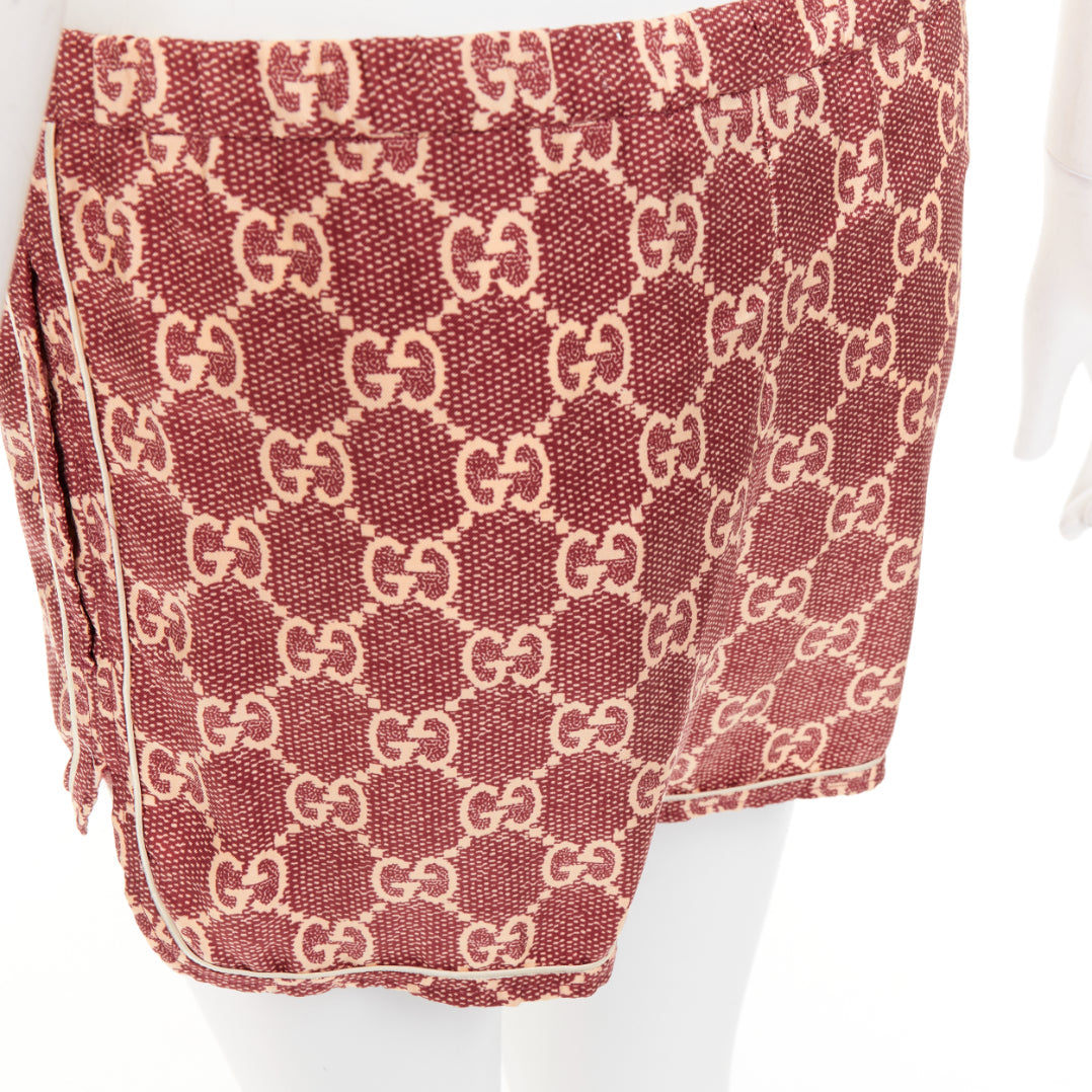 GUCCI red beige silk twill GG Supreme monogram satin trimmed pajama shorts XXS