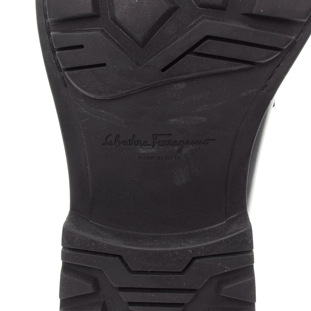 SALVATORE FERRAGAMO Gancini black leather logo buckles lug sole loafer UK8 EU42