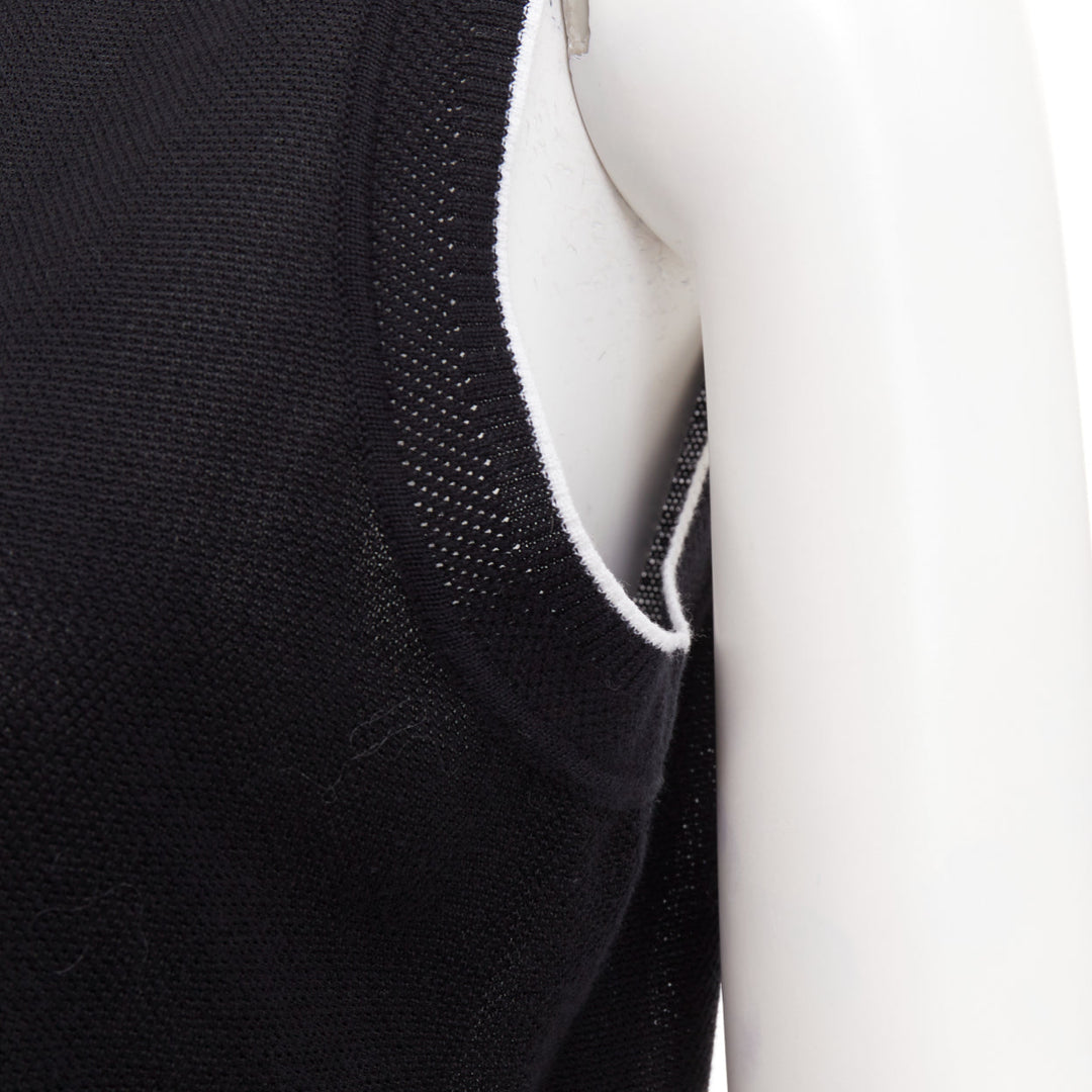 CHANEL 2001 Vintage black CC logo sleeveless white trim knit polo top FR40 L