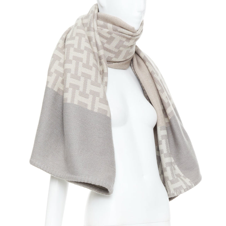 HERMES Avalon Nepal grey intarsia monogram logo knit wool cashmere blanket scarf