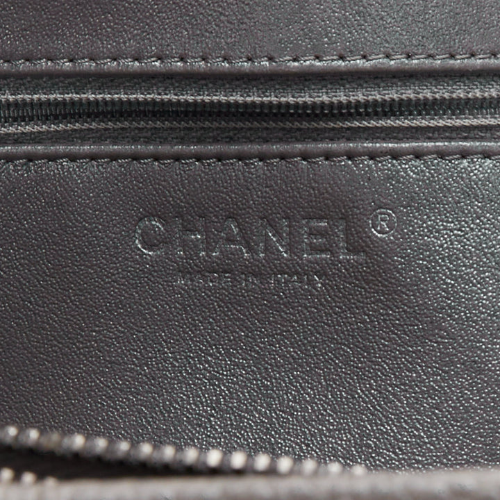 CHANEL Be Caviar grey CC logo quilted pebble leather chain tote bag