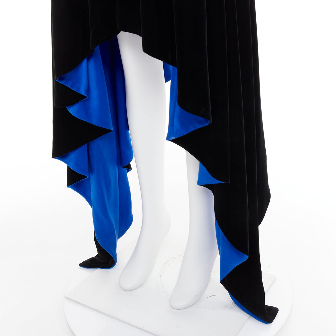 ALEXANDRE VAUTHIER COUTURE AW2022 Runway black velvet blue symmetric slip dress