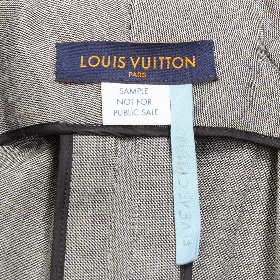 LOUIS VUITTON 2023 Runway grey pleated balloon sleeves power shoulder jacket