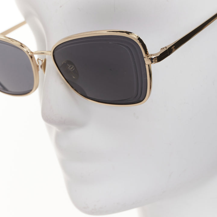 CHANEL 4254 gold frame black textured tiered lenses logo chevron arm sunglasses