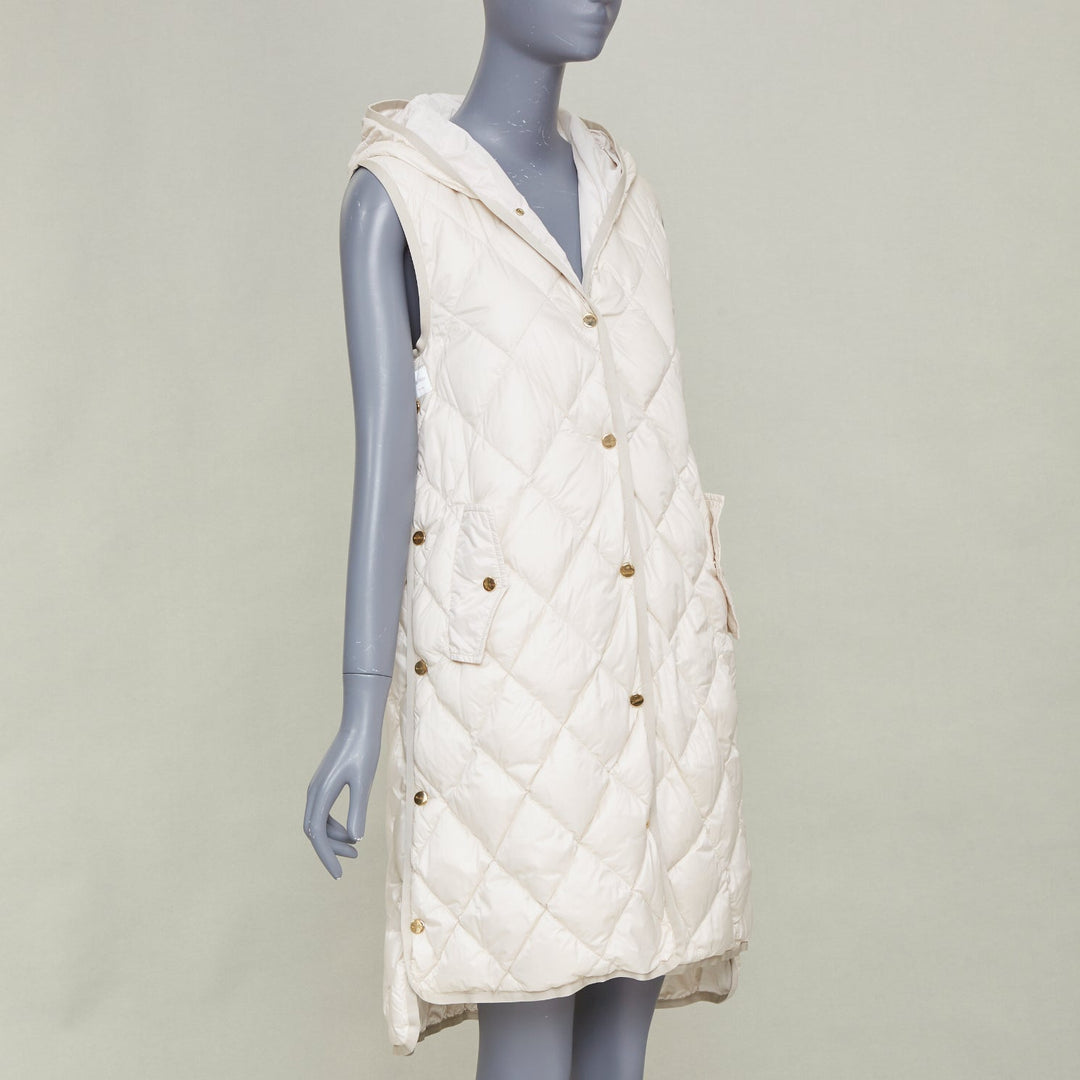 MAX MARA 2023 THE CUBE Sisoft diamond quilted hooded light grey vest IT36 XXS