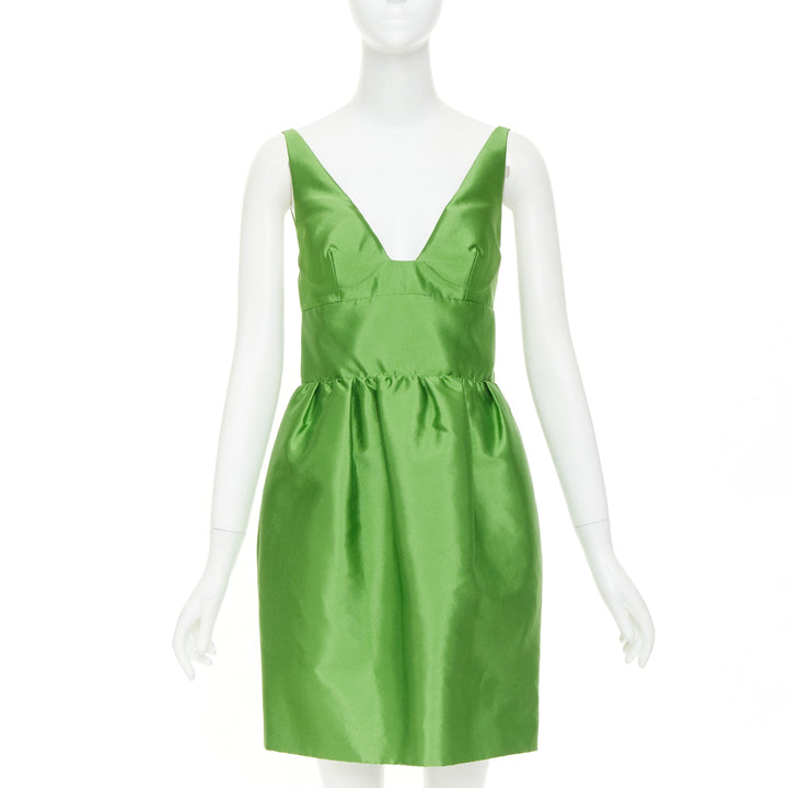 PRADA 2022 Kelly green duchess silk V-neck sleeveless mini dress IT40 S