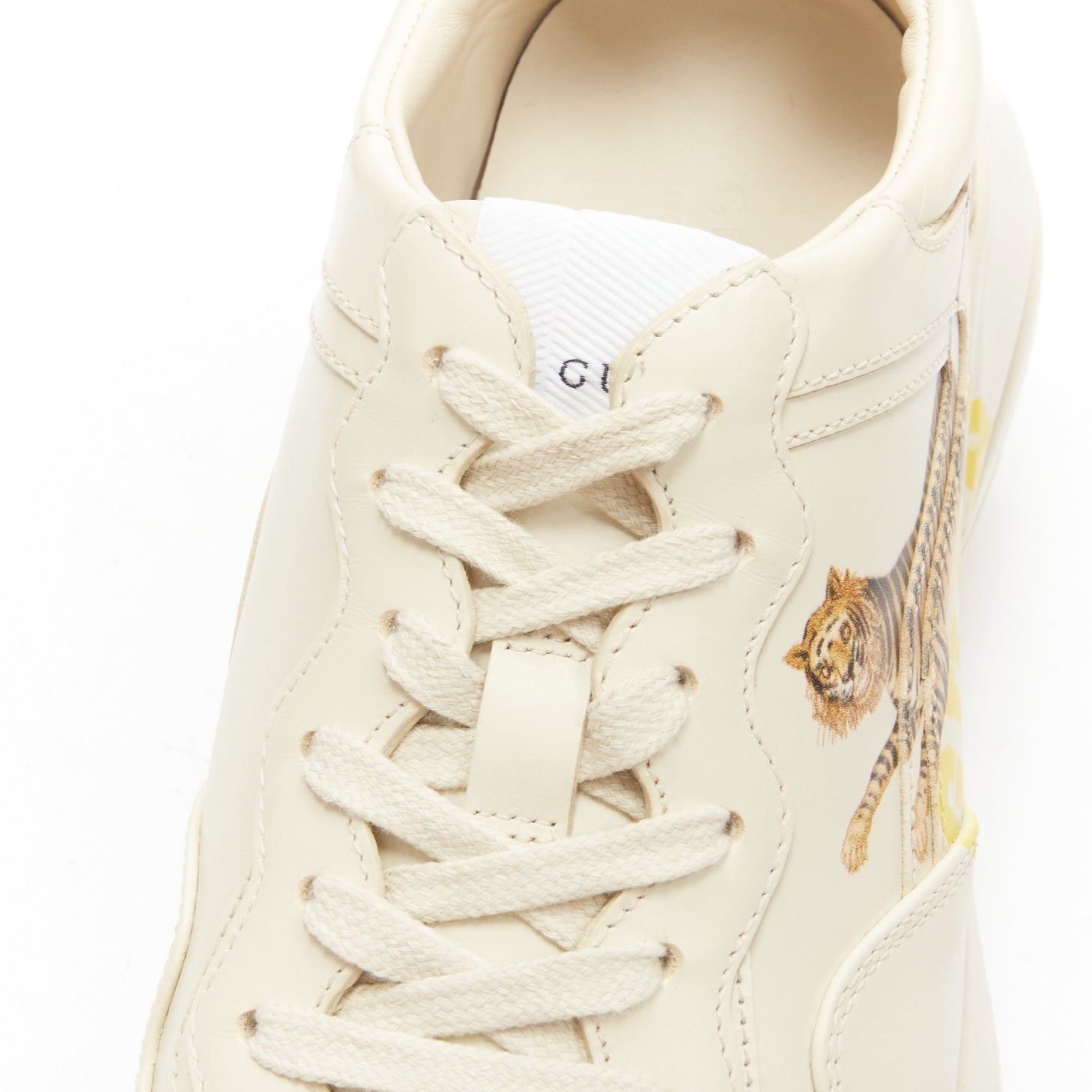 Gucci Rhyton スニーカー ベージュ Gucci GG Rhyton Beige White Pink Size 36 | eBay