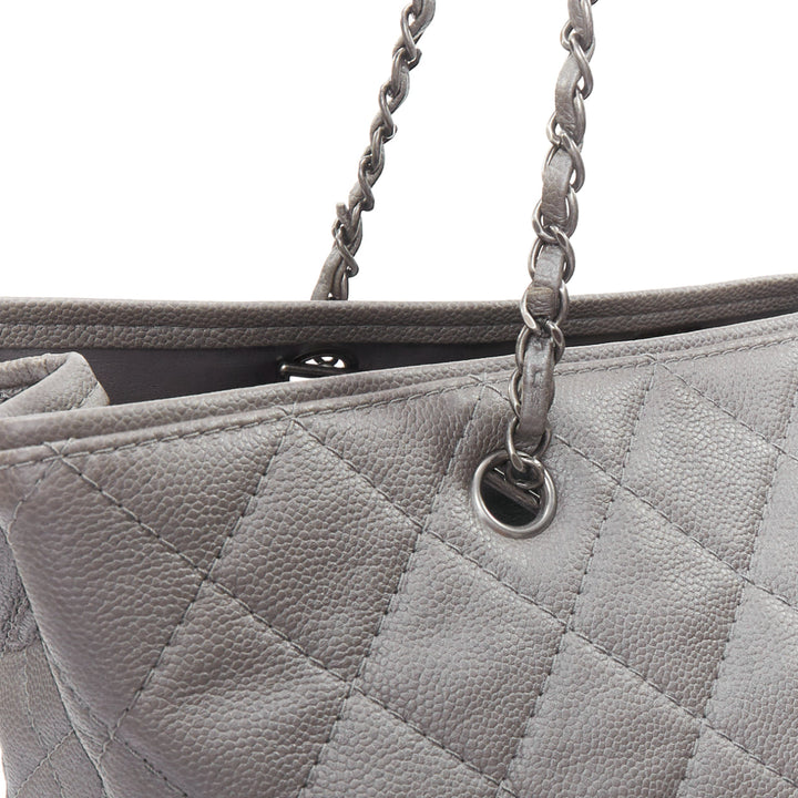 CHANEL Be Caviar grey CC logo quilted pebble leather chain tote bag