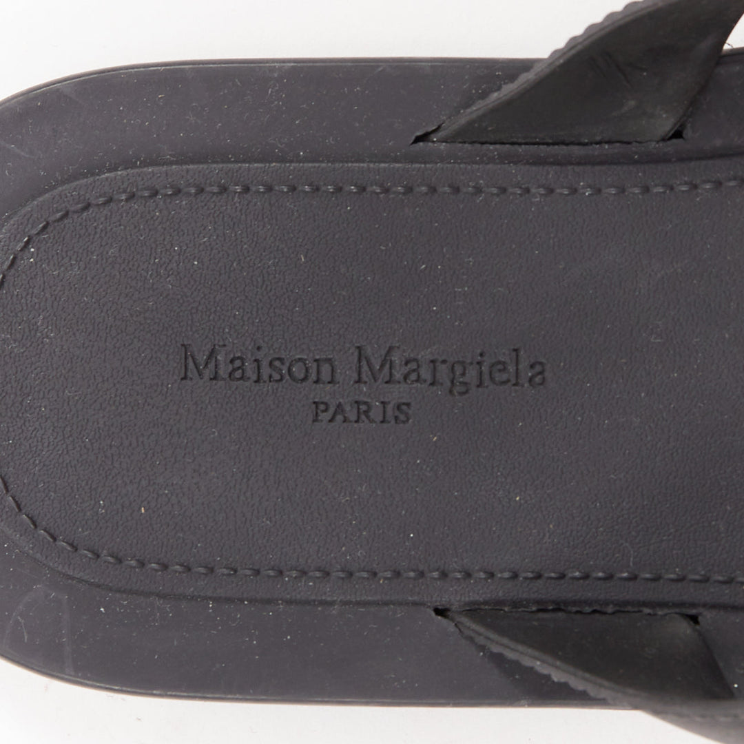 MAISON MARGIELA  2022 Tabi black split toe flip flops thong sandals trompe EU36