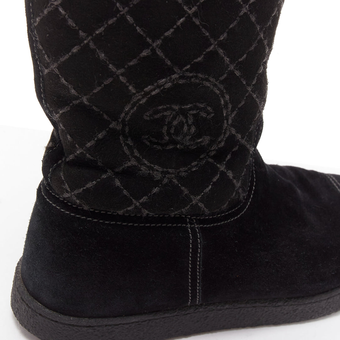 CHANEL black matelasse diamond quilt stitch suede CC logo shearling boots EU38