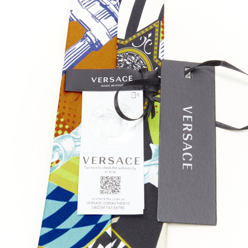 VERSACE Pop Temple Vintage Tribute print silk tie ICR7001 A236195 A7000